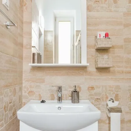 Guest house Casa Vlabisa Centru 2*